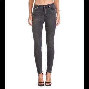 BLK DNM Jean 22 Fulton Black (NWOT)